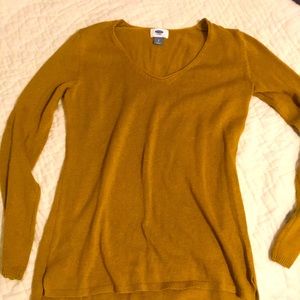 Old navy sweater